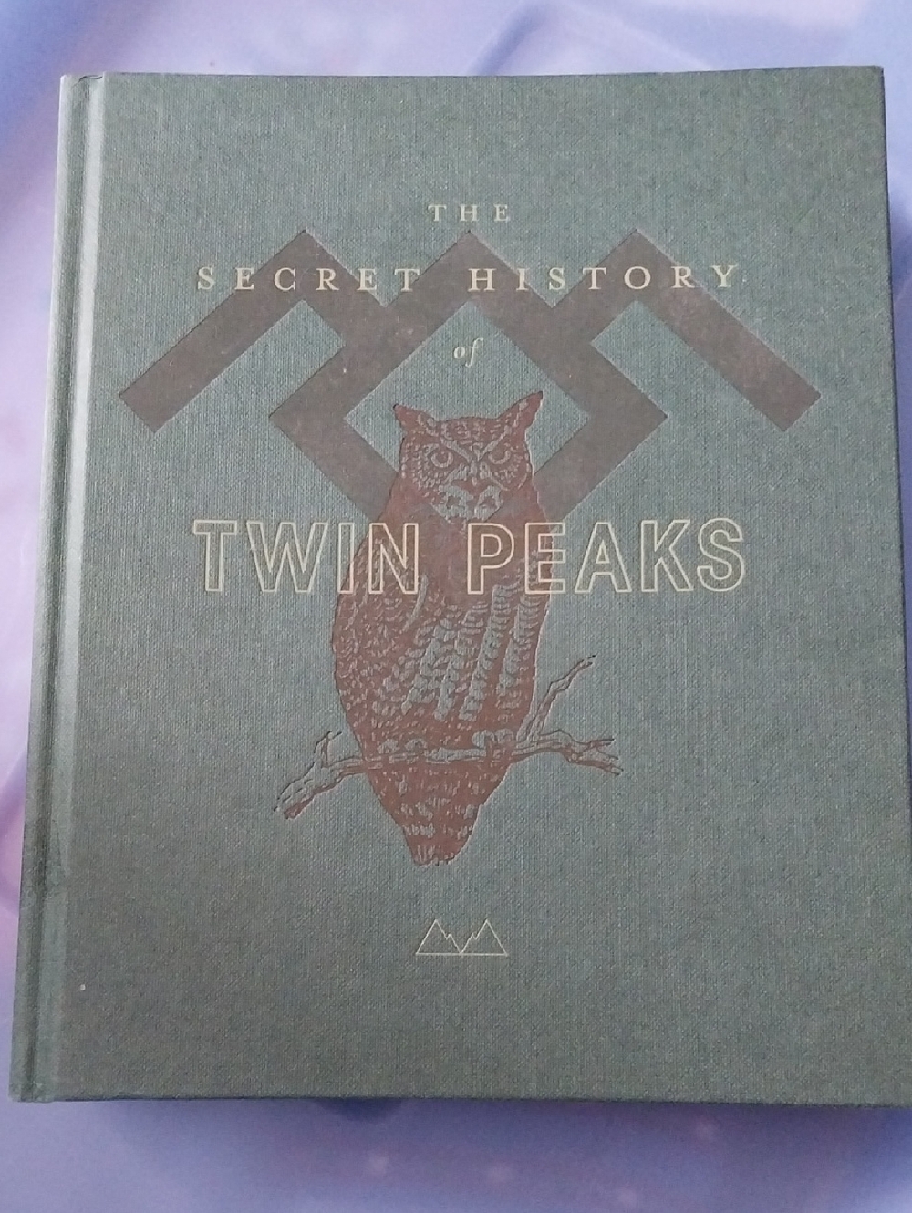 The Secret History of Twin Peaks Hardcover Book - Green Cover with Owl